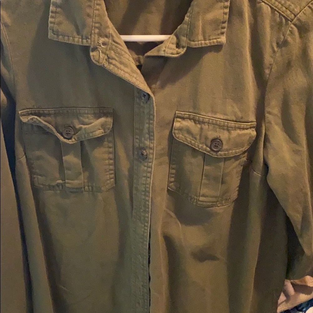 Long sleeve button up shirt